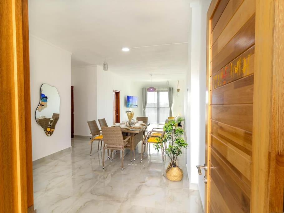 Sunset Vista Apartment *